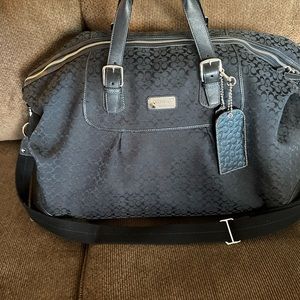 Signature Coach travel bag black 24x13